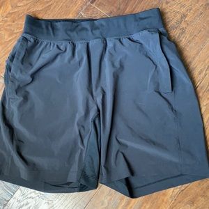 Lululemon T.H.E. 7” Linerless BLK - Med, Like New